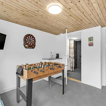4 Bedroom Lovely In Feriehus Tarm