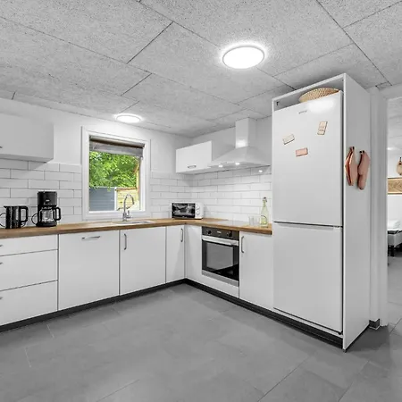 4 Bedroom Lovely In * Tarm