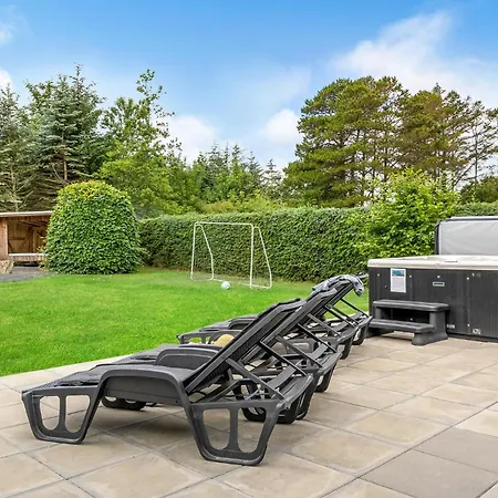 4 Bedroom Lovely In *