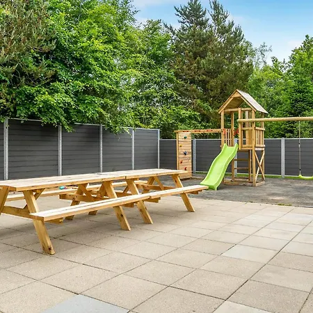 Feriehus 4 Bedroom Lovely In *