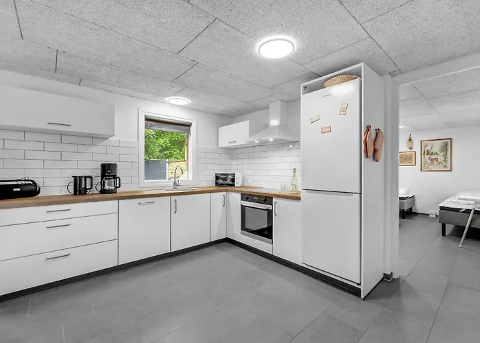 4 Bedroom Lovely In * Tarm